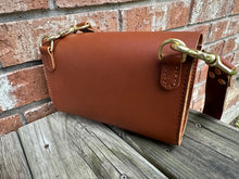 Load image into Gallery viewer, Leather Purse
